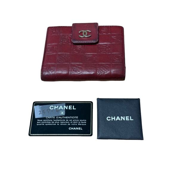 CHANEL l Icon Coco Women's Wallet Red Lambskin Bifold Authentic w/ Card & COA - Picture 2 of 16